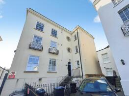 Flat 8, 11a, Brunswick Square, Gloucester GL1 1UG
