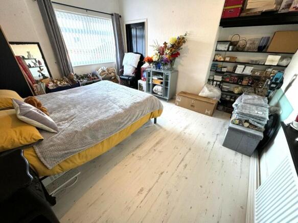 BEDROOM 2
