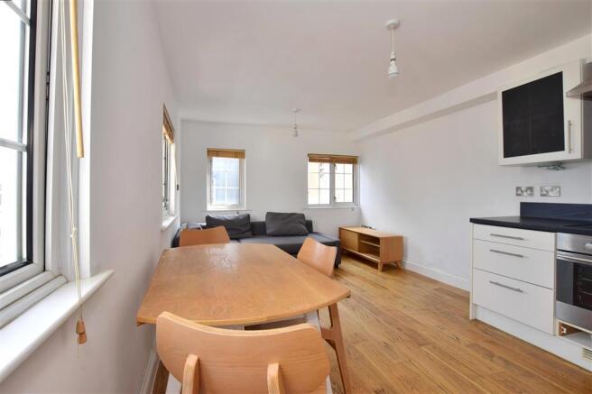 Lounge/ Kitchen/ Diner