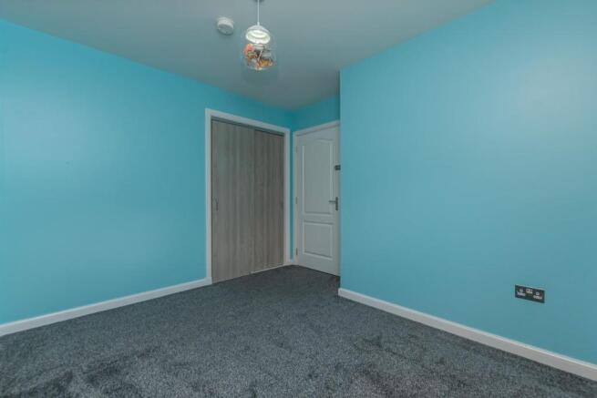 23. Bedroom 2 (2).jpg