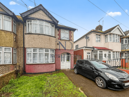 Willow Gardens, Hounslow