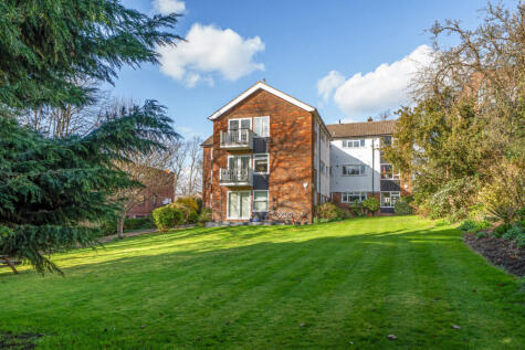 Foxgrove Road, Beckenham, BR3
