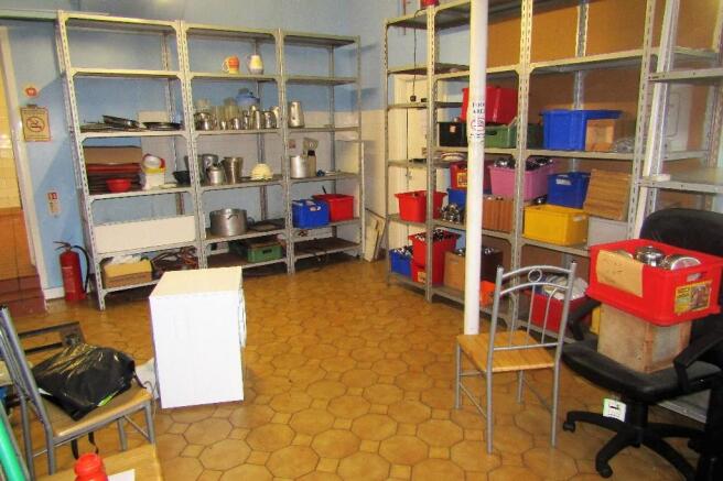 MAIN ROOM