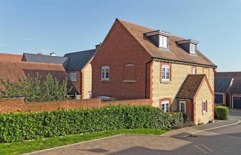 Warwick Place, Long Crendon