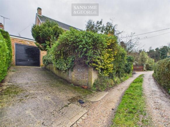 The Dell, Kingsclere, RG20 photo 4