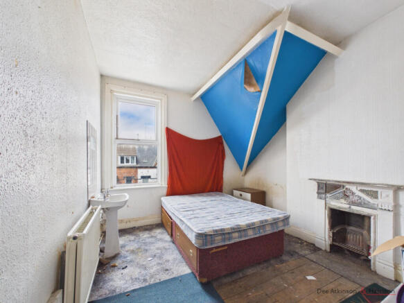 7 bed Terraced for sale Image 8