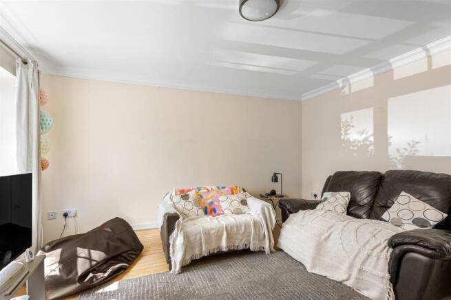 19_Moins_Court2.jpg