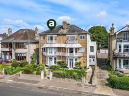 1, Worcester Court, Clifftown Parade, Southend-on-sea SS1 1DL