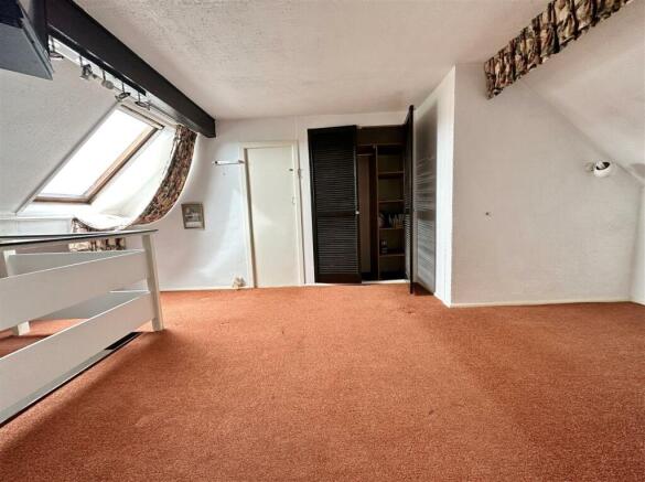 FIRST FLOOR LOFT ROOM