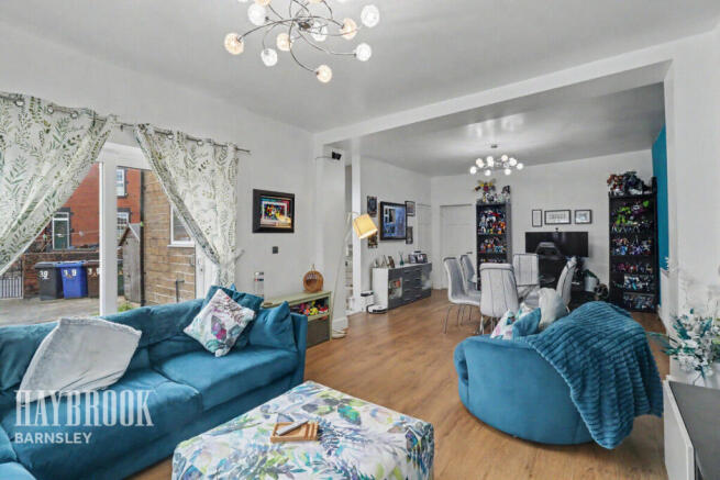 4 bed Cottage for sale Image 9