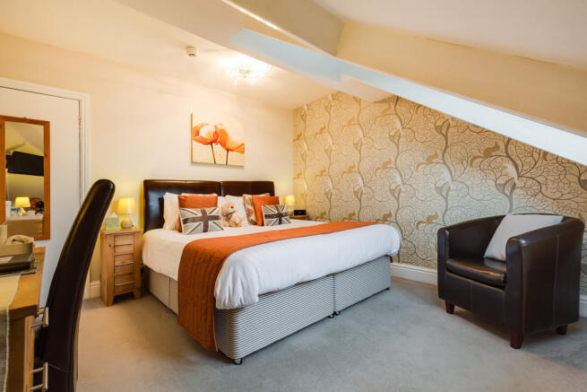 Bedroom 4 (Winder...