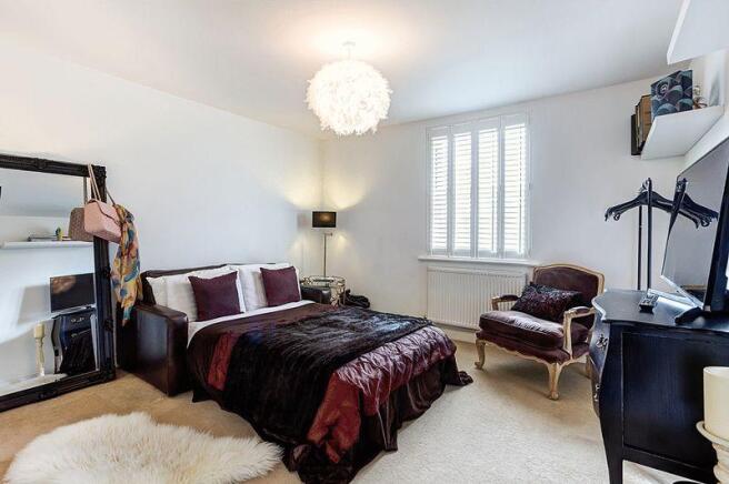 BEDROOM 2 REAR 
