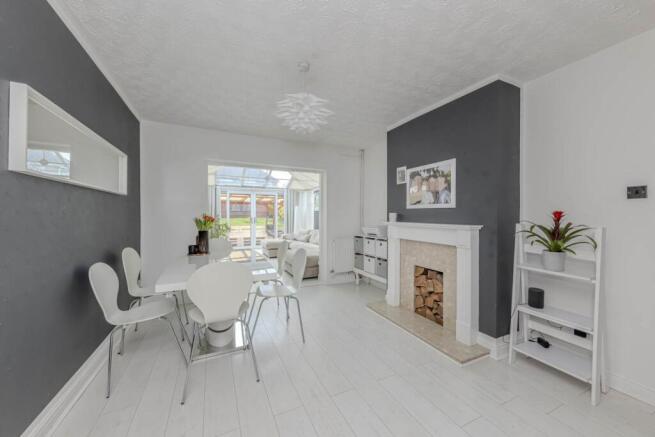 Beverley Drive, Stoke-On-Trent, ST2 photo 4