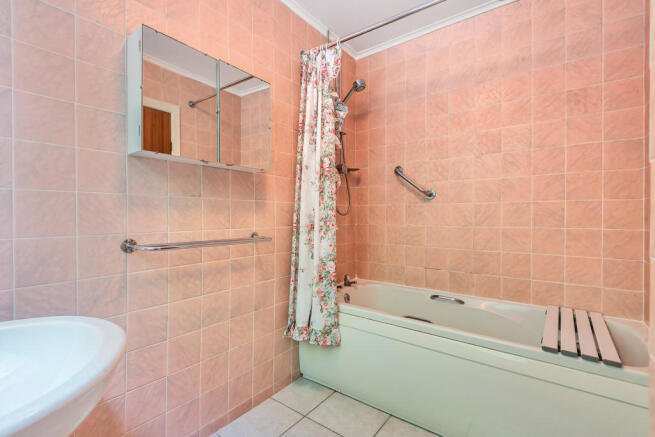 Downstairts Bathr...