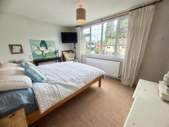 3 bed Semi-Detached for sale Image 11
