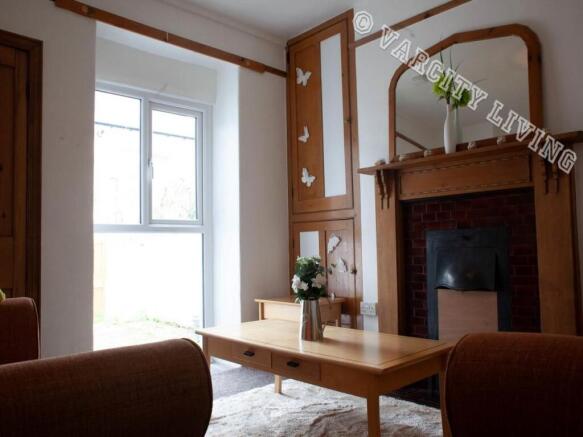4SnowdonView_livingroom1.jpg