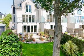 1, The Palms, Tresahar Road, Falmouth TR11 4GG