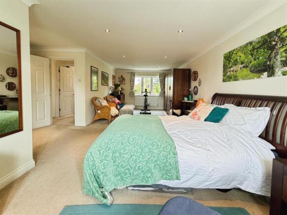 Lady Grey Avenue, Heathcote, Warwick photo 4
