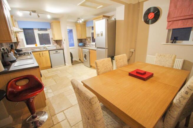 Kitchen/Dining Room