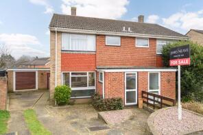 21, Milton Road, Addlestone KT15 1JB