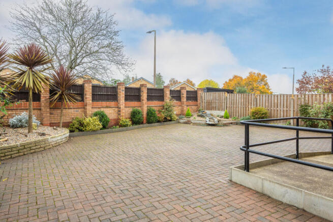 garden b