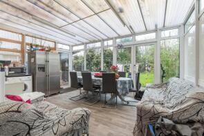 5, Hunters Grove, Harrow HA3 9AB