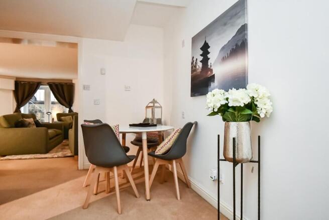 1 bed Apartment to rent Image 5