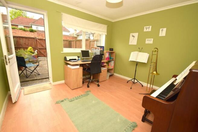 Photo 6