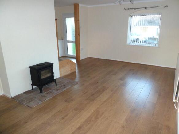 Open-plan Lounge