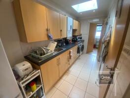 First Floor Flat, 15a, Portswood Road, Southampton SO17 2ES