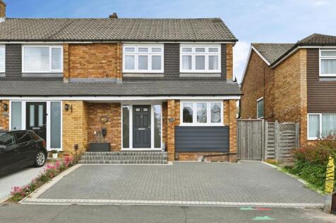 Hammondstreet Road, Cheshunt, Waltham Cross, EN7