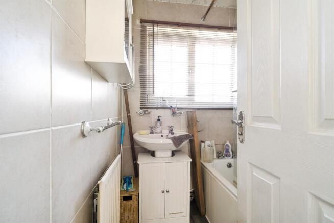 3 bed Semi-Detached for sale Image 11