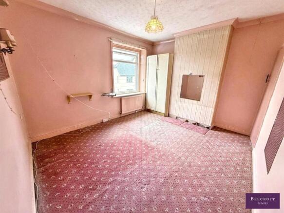 3 bed Terraced for sale Image 6