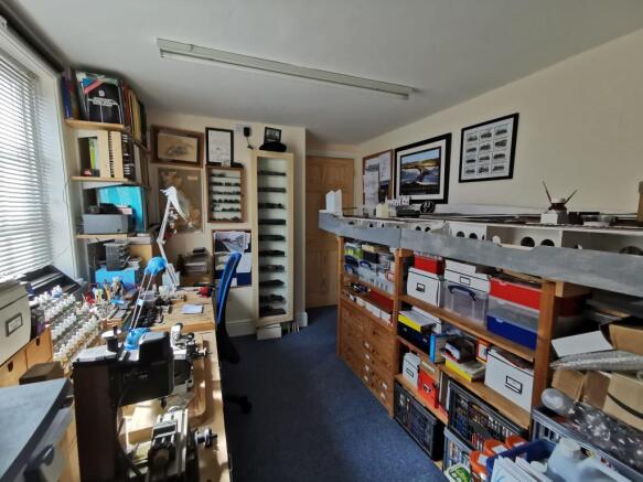Bedroom 4 - Hobby room