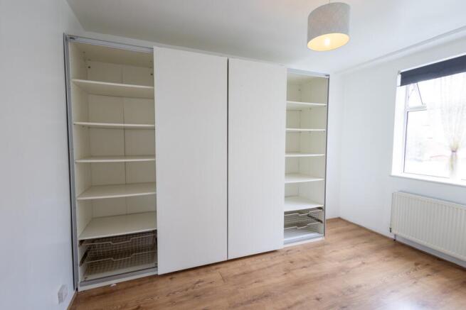 2 bed Flat to rent Image 8