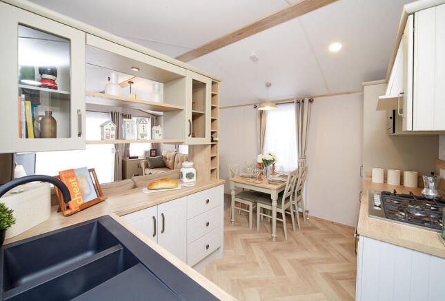 Atlas Debonair Caravan N64 Lrg 2.jpg