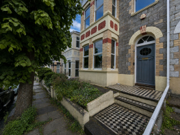 17, Torr View Avenue, Plymouth PL3 4QN