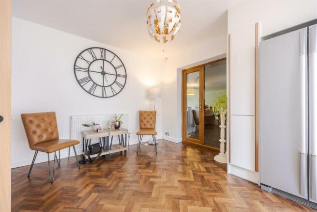 Kitchen / Sitting area