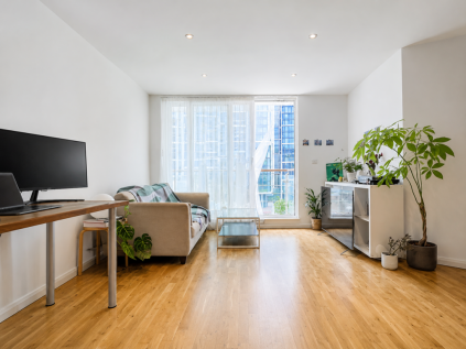 Hanover House, St. George Wharf SW8