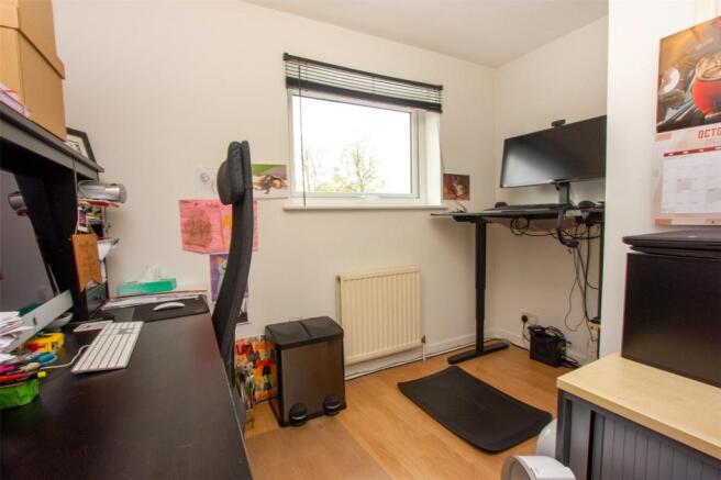 Bedroom/Study