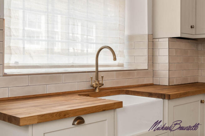 3 bed Semi-Detached for sale Image 8