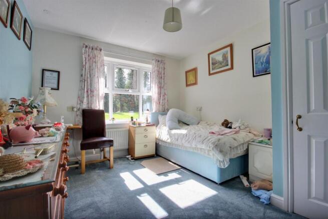 2 bed Bungalow for sale Image 6