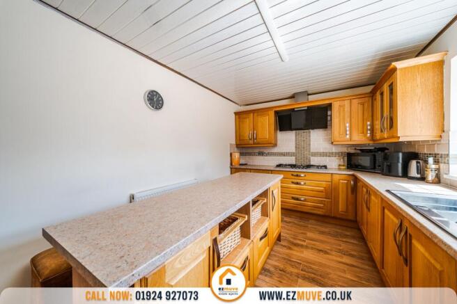 7 bed Semi-Detached for sale Image 7