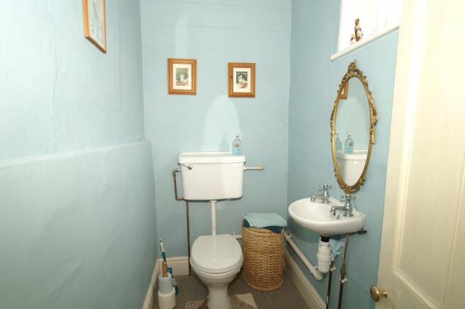 Upstairs Cloakroom