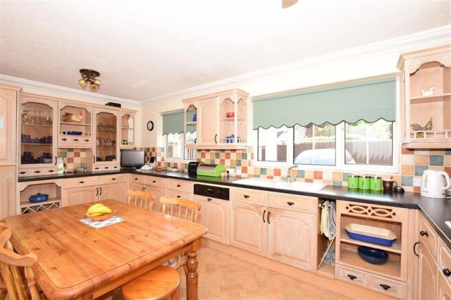 Kitchen/Breakfast Room