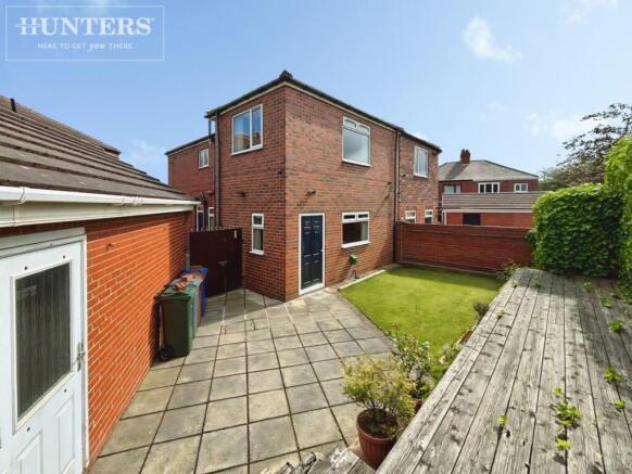 3 bed Semi-Detached for sale Image 11