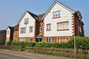 2, 35 37 Latham Court, High Street, Knaphill, Woking GU21 2PT