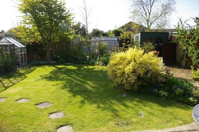 DELIGHTFUL GARDENS