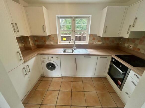 kitchen new - Copy.jpg