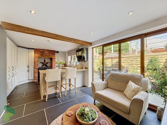 Blacksnape Road, Hoddlesden photo 5